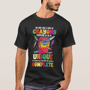 T-shirt Nous sommes comme une boîte de crayons de couleur