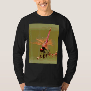 T-shirt Nymphe violette rouge vif isolée sur peinture vert