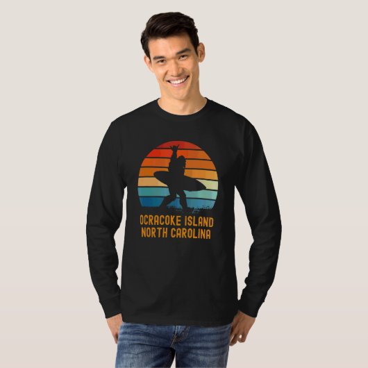 T-shirt Ocracoke Island North Carolina Sasquatch Souvenir (Devant entier)