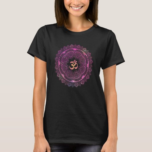 T-shirt Om Meditations Mandalas Yoga Purple Meditating Spi (Devant)