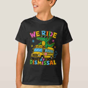 T-shirt On monte dans le bus de l'école Gator à la sortie