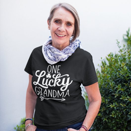 T-shirt One Lucky Grandma - Festive St. Patrick's Day Luck