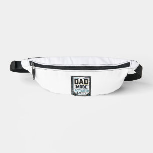 T-shirt ontwerp met vintage gravure 'Dad Mode geac Heuptasje