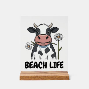 T-shirt ontwerp met vintage gravure van strandleve acryl bord
