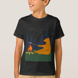 T-shirt Ours drôle rôtissant des guimauves sur un feu de c