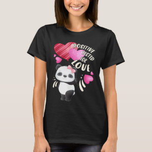 T-shirt Ours panda de la Saint-Valentin avec des coeurs