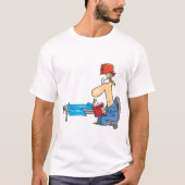 T-shirt Ouvrier de construction lisant un manuel (Devant)