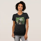 T-shirt Panda géant se cachant dans l'herbe (Devant entier)