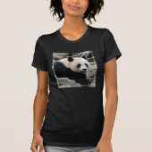 T-shirt Panda géant sur des roches (Devant)
