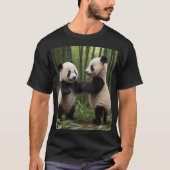 T-shirt Pandas Bébés En Jeu Dans Une Forêt De Bambou, (Devant)