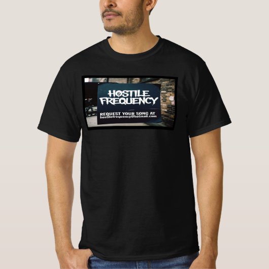 T-shirt panneau de rue de fréquence hostile (Devant)