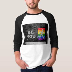 T-shirt Panneau urbain aux couleurs de la fierté arc-en-ci