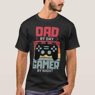 T-shirt Papa By Day Gamer By Night fanny Fête des pères