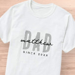 T-shirt Papa Depuis 20XX Moderne Simple Preppy<br><div class="desc">Ce design simple et moderne est composé de la typographie de san serif.</div>