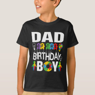 T-shirt Papa du garçon qui fête son anniversaire Autisme