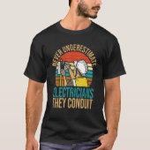 T-shirt Papa Handyman Electricians Conduit électrique eng (Devant)