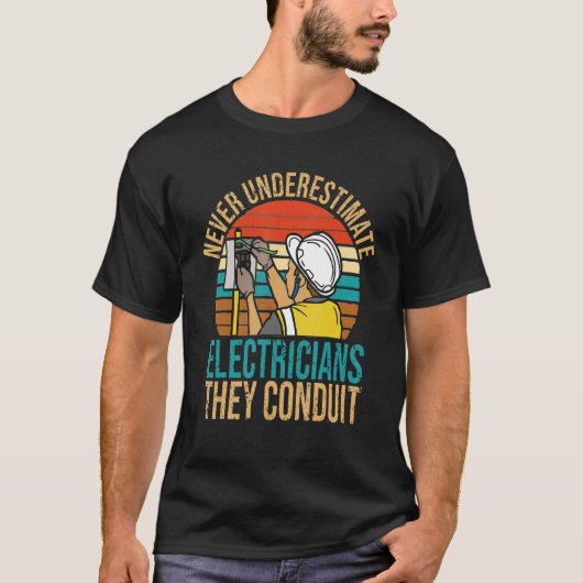 T-shirt Papa Handyman Electricians Conduit électrique eng (Devant)