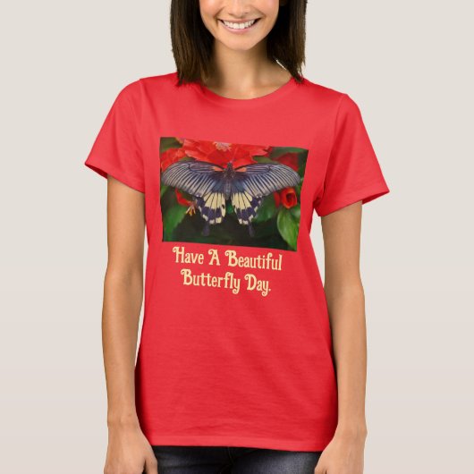 T-Shirt Papillon Sur Fleurs Rouges (Devant)