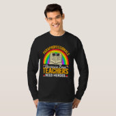 T-shirt Paraprofessionnels Parce que Même les Enseignants (Devant entier)