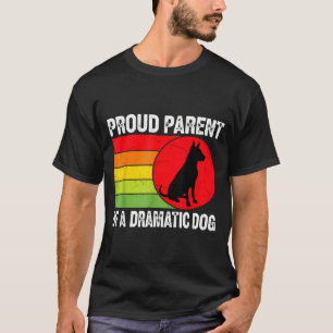 T-shirt Parent fière d'un silhouette rétro de chien dramat