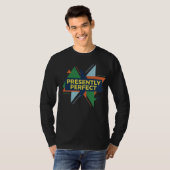 T-shirt Parfaitement Présent Abstrait Moderne (Devant entier)