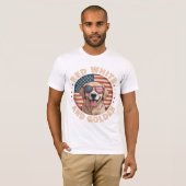 T-shirt Patriotique Chien Rouge Blanc Et Golden Retriever (Devant entier)