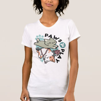 T-shirt Paws and Play – Adorable Cat Illustration