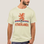 T-shirt Pays-Bas Soccer<br><div class="desc">Lion hollandais sur la boule avec des couleurs du drapeau de Pays-Bas.</div>