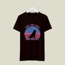 T-shirt "Peace, Love, Dogs", retro zonsondergang T