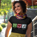 T-shirt Peace Love Theatre Company Actrice personnalisée<br><div class="desc">Une mignonne chemise personnalisée pour une compagnie de théâtre,  un club de théâtre ou ceux qui aiment l'art du théâtre. Customisez ceci avec votre nom de théâtre ou de société en blanc au-dessus du signe de paix cool,  le coeur,  et les masques de théâtre. Peace Love Theatre.</div>