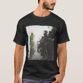 T-shirt Peaceful Frog Protest Art Tee (Devant)