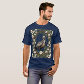 T-shirt Pelican Bird Surrounded By Magnolia Flowers (Devant entier)