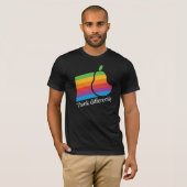 T-shirt Pensez différemment - rétro Apple parodient le (Devant entier)