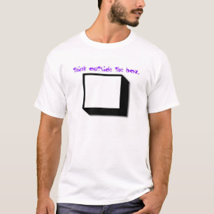 T-shirt pensez en dehors de la boîte