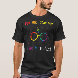 T-shirt Personne Ne Mérite De Vivre En Proximité Pour Les