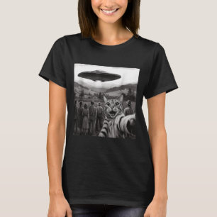 T-shirt Personnes de selfie de chat regardant un alien drô
