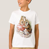 T-shirt Peter Rabbit et Benjamin Bunny planifient leur rai (Devant)