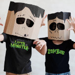 T-shirt Petite Monster Halloween Famille Correspondant Drô<br><div class="desc">Déposez les petits monstres les plus mignons cet Halloween avec notre collection de T-shirts Family Matching Funny ! Ces tee - shirts sur le thème de l'Halloween sont le mélange ultime de plaisir et de peur, parfait pour les enfants comme pour les bébés. Créez un visuel unifié et réconfortant, votre...</div>