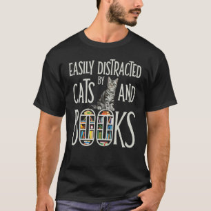 T-shirt Peut Facilement Être Distrait Par Les Chats Et Les