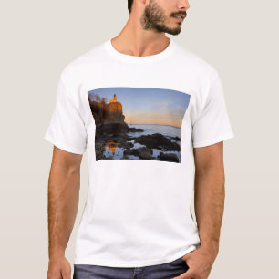 T-shirt Phare de Split Rock près du coucher de soleil