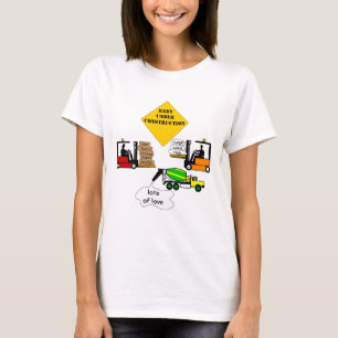T-shirt Pièce en t de attente mignonne de mère de bébé