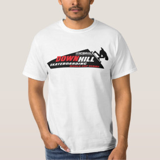 T-shirt Pièce en t faisante de la planche à roulettes