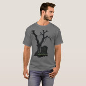 T-shirt Pierre tombale et arbre (Devant entier)