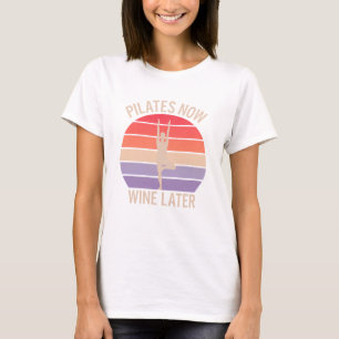 T-shirt Pilates maintenant Vin plus tard Retro Sunset Yoga