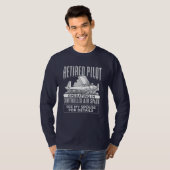 T-shirt Pilote à la retraite exploitant dans un espace aér (Devant entier)
