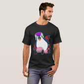 T-shirt Pingouin comme Patineur Inline avec Patins Inline (Devant entier)