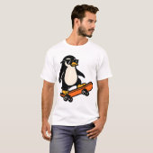T-shirt Pingouin cool sur skateboard (Devant entier)