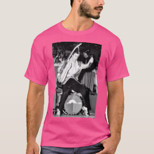T-shirt Pingouins Marchant À Travers Les Champs De Neige D