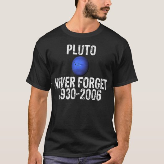 T-shirt Pluto N'Oublie Jamais 1930 À 2006 (Devant)