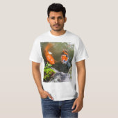 T-shirt Poisson Koi dans un étang (Devant entier)
